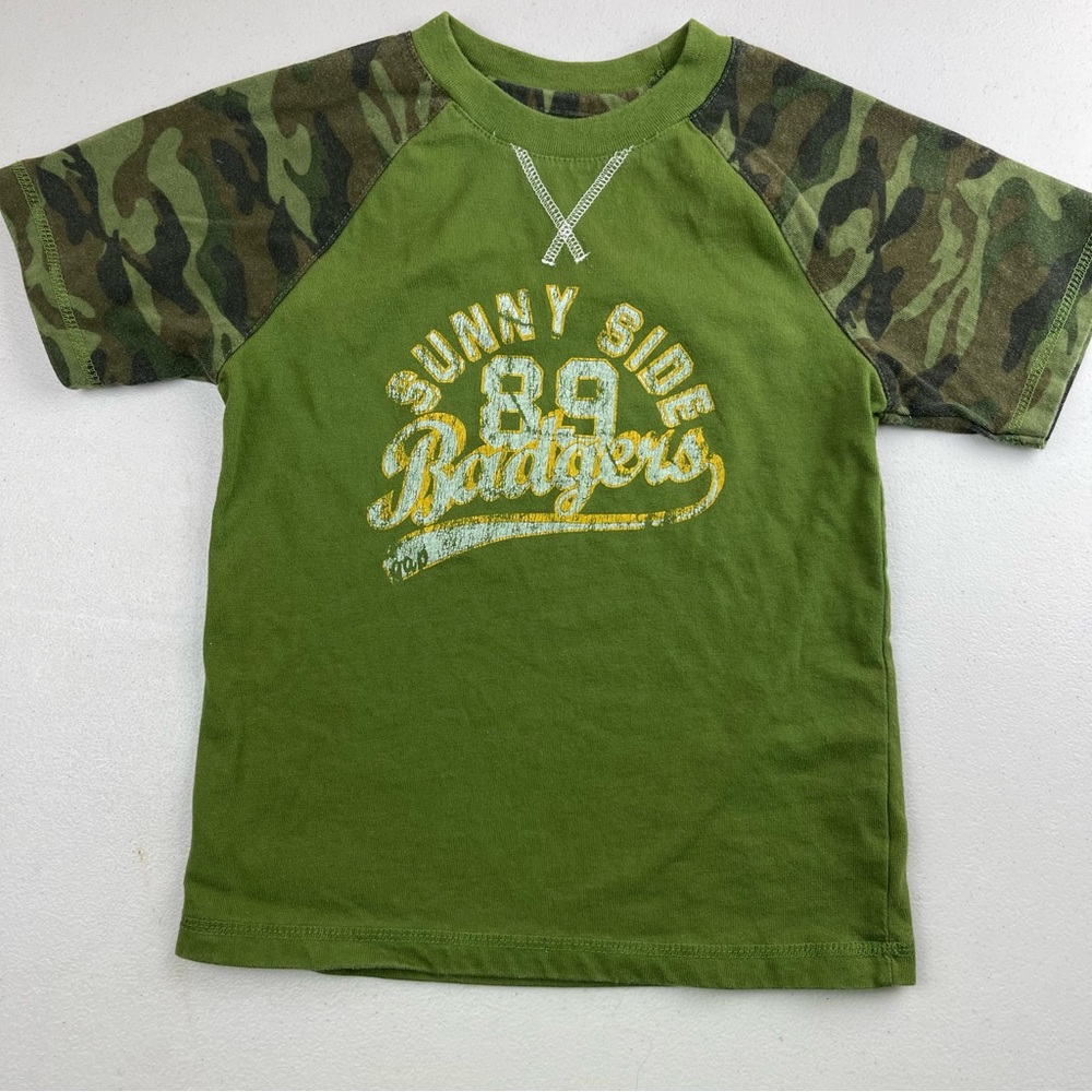 2 Graphic Tees Bundle EUC